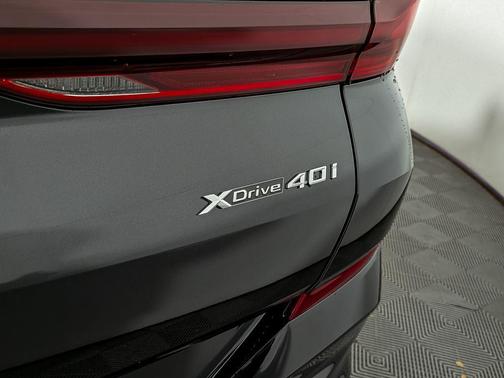 2026 BMW X6 xDrive40i