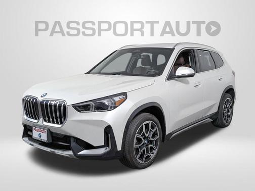 Mineral White Metallic 2025 BMW X1 xDrive28i