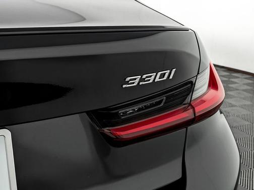 2025 BMW 330 i xDrive