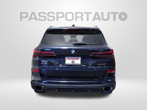 Carbon Black Metallic 2024 BMW X5 xDrive40i