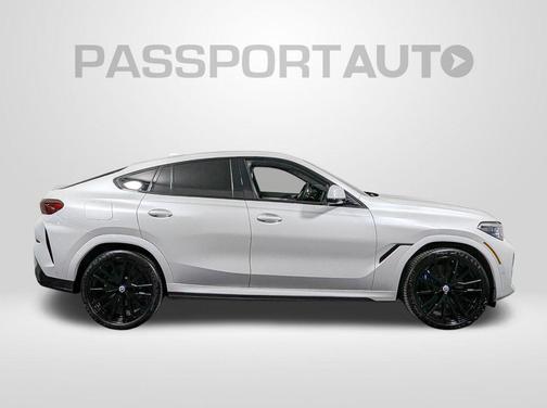 2023 BMW X6 M50i