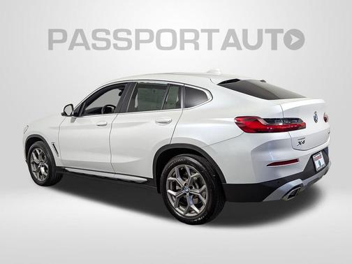 2025 BMW X4 xDrive30i