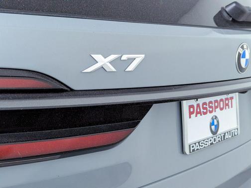 2026 BMW X7 xDrive40i