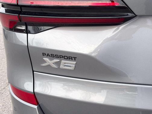 Skyscraper Grey Metallic 2026 BMW X5 xDrive40i