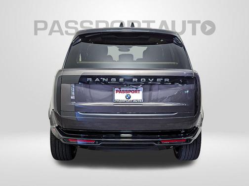 2025 Land Rover Range Rover P400 SE