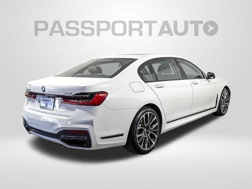 2022 BMW 750 i xDrive