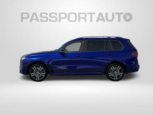 Marina Bay Blue Metallic 2025 BMW X7 M60i
