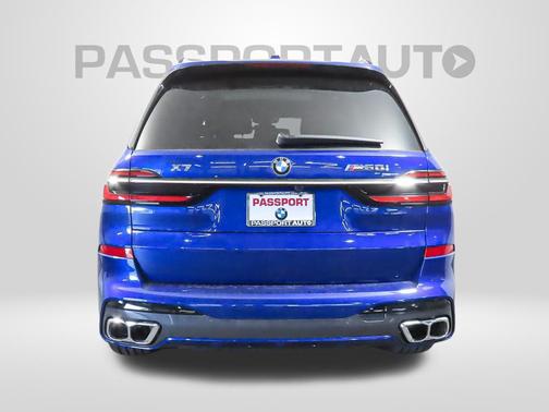 Marina Bay Blue Metallic 2025 BMW X7 M60i