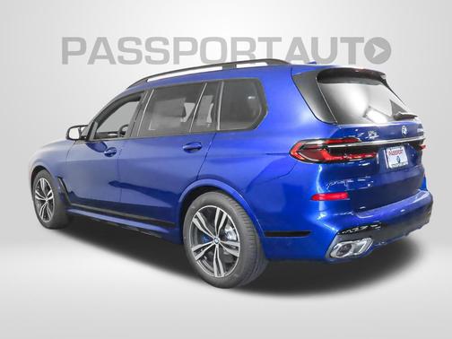 Marina Bay Blue Metallic 2025 BMW X7 M60i