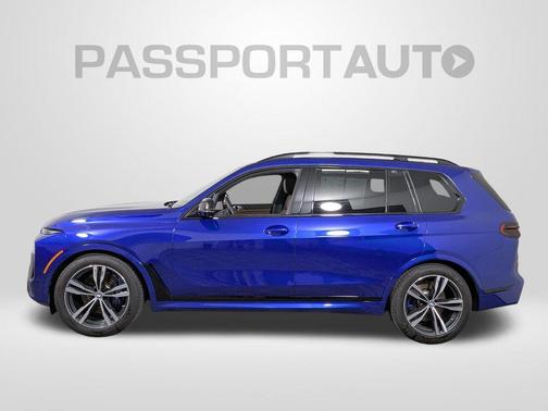 Marina Bay Blue Metallic 2025 BMW X7 M60i