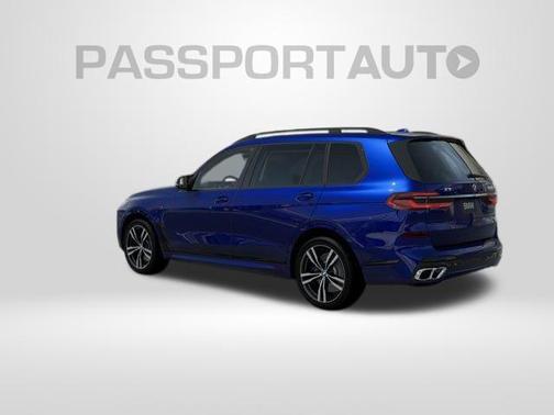 Marina Bay Blue Metallic 2025 BMW X7 M60i