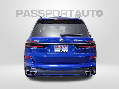 Marina Bay Blue Metallic 2025 BMW X7 M60i