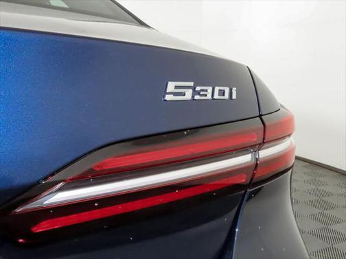 2026 BMW 530 i xDrive