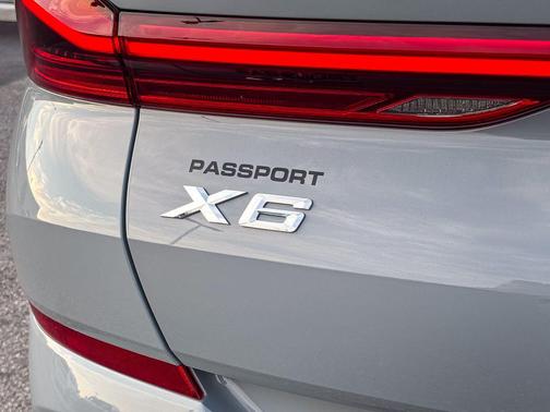 2026 BMW X6 xDrive40i