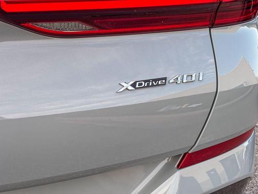2026 BMW X6 xDrive40i