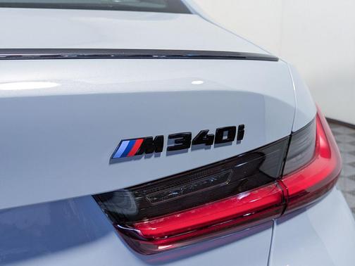 2026 BMW M340 i
