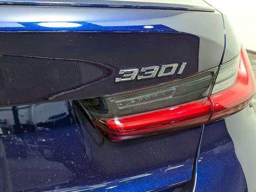 2026 BMW 330 i xDrive