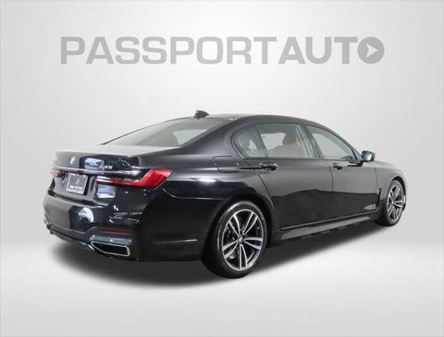 2022 BMW 740 i xDrive
