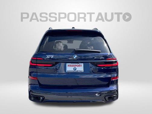 Tanzanite Blue II Metallic 2026 BMW X7 xDrive40i
