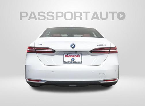 2025 BMW i5 xDrive40