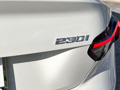 2025 BMW 230 i xDrive