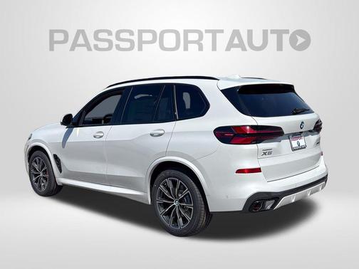 Mineral White Metallic 2026 BMW X5 xDrive40i