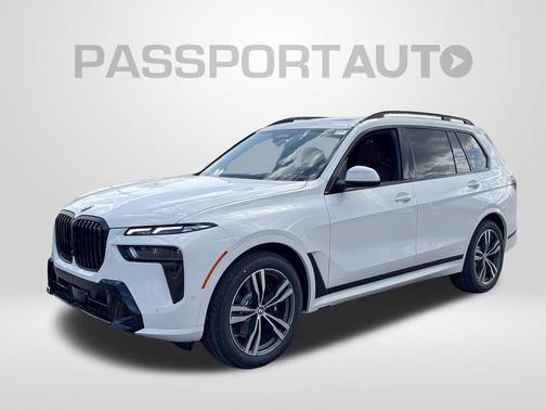 Alpine White 2026 BMW X7 xDrive40i