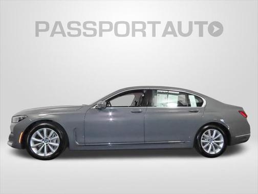 Bernina Grey Amber Effect 2021 BMW 750 i xDrive