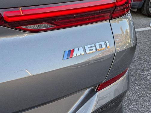2026 BMW X6 M60i