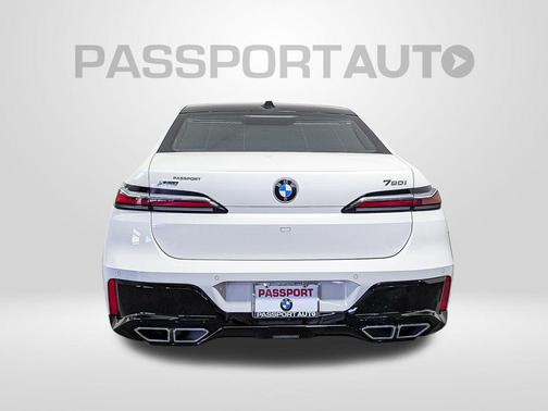 2023 BMW 760 i xDrive