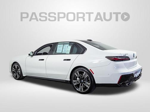 2023 BMW 760 i xDrive