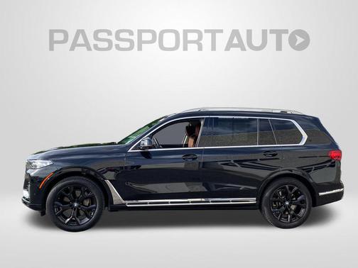 Black Sapphire Metallic 2020 BMW X7 xDrive40i