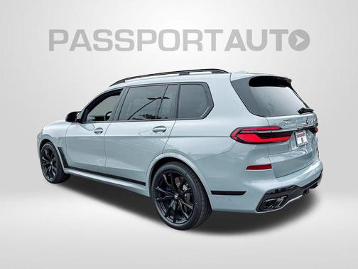 2026 BMW X7 M60i