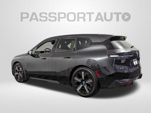 2025 BMW iX xDrive50
