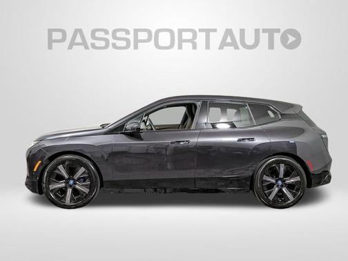 2025 BMW iX xDrive50
