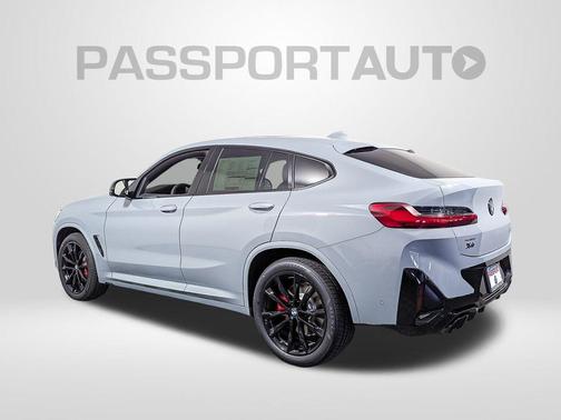 2025 BMW X4 M40i