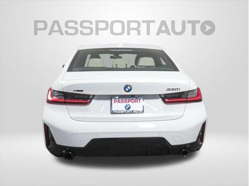 2025 BMW 330 i xDrive