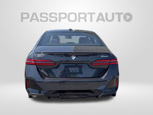 Dark Graphite Metallic 2027 BMW 530 i xDrive