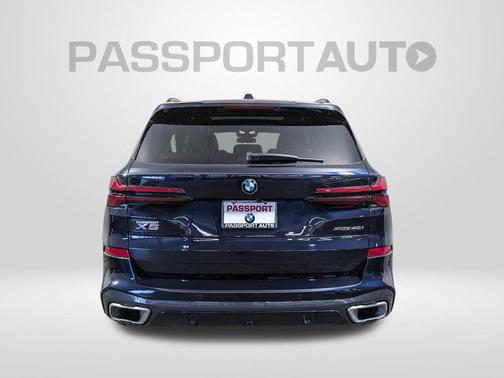 Carbon Black Metallic 2024 BMW X5 xDrive40i