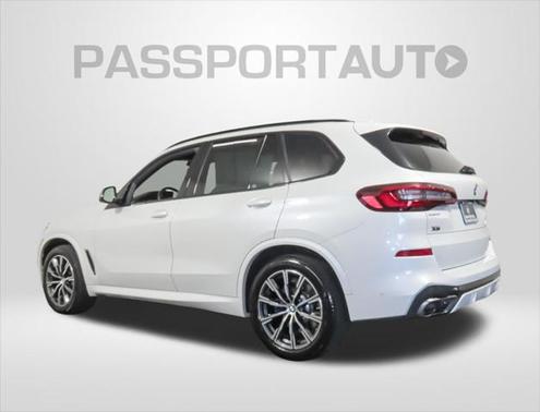 2022 BMW X5 M50i