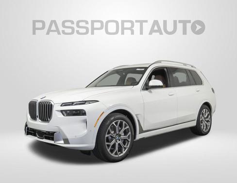 Alpine White 2025 BMW X7 xDrive40i