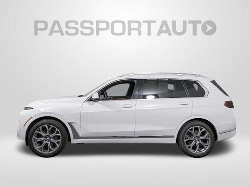 Alpine White 2025 BMW X7 xDrive40i