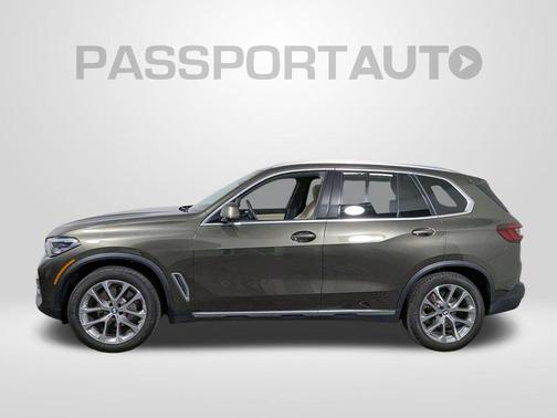 Manhattan Green Metallic 2021 BMW X5 xDrive40i