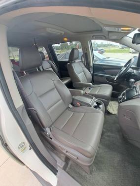 White 2015 Honda Odyssey EX-L
