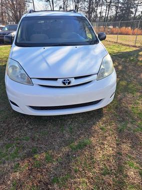 2008 Toyota Sienna LE