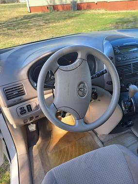 2008 Toyota Sienna LE
