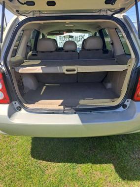 2005 Mazda Tribute s