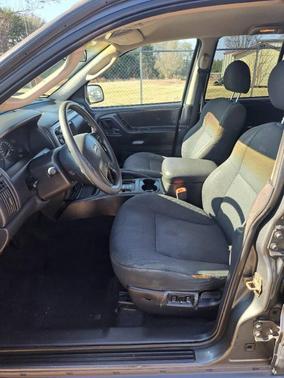 2002 Jeep Grand Cherokee Laredo