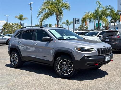 2020 Jeep Cherokee Trailhawk