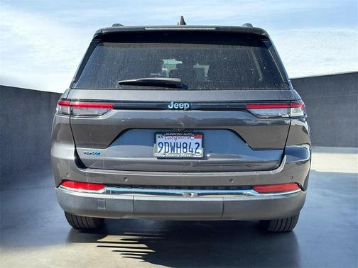 2022 Jeep Grand Cherokee 4xe Base